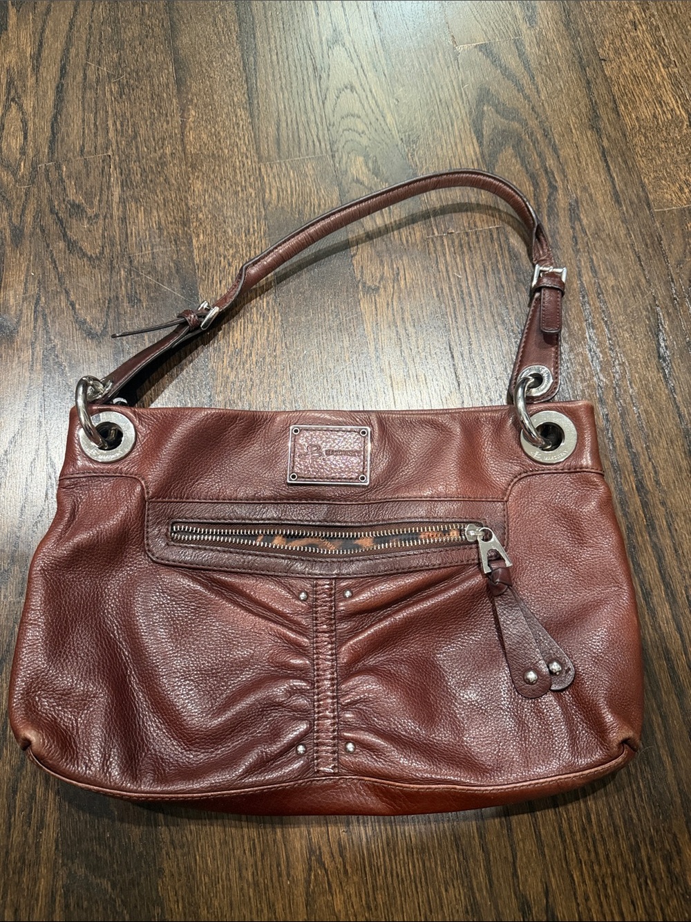 B makowski Classic Women's Leather Shoulder Bag in Deep Brown